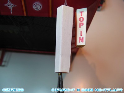 comme vous pouvez le voir,les pieds ont été diminuer d'environ 1.5 cm afin de redimensionner la hauteur du métier que je trouvais particulièrement trop haut!!