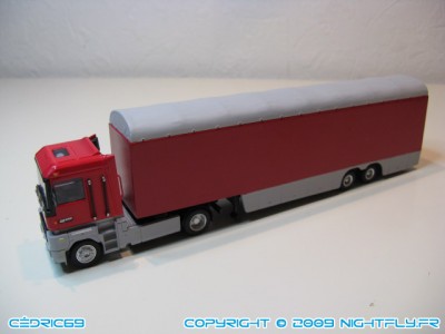 tracteur magnum avec semi transport des voitures et quelques éléments du métier!!