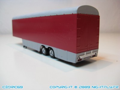 vue partielle de l'arrière...