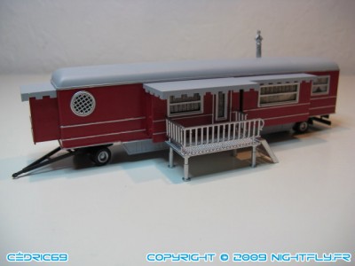 caravane faller a tiroirs peinte aux couleurs des convois!!