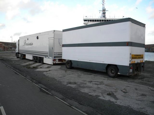 12356661_663178993824018_2082409579046654100_o [640x480].jpg