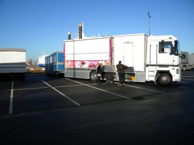 12232911_663171730491411_8710373738654141411_o [640x480].jpg