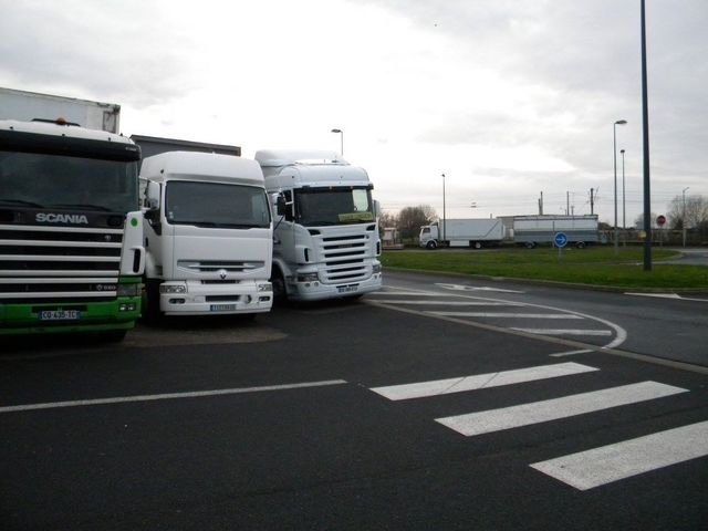 12370692_664216477053603_6588954856359179390_o [640x480].jpg