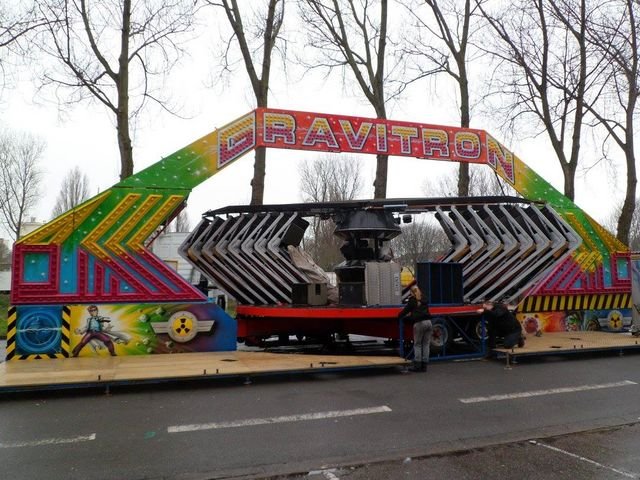 12363037_966125423445075_1748144963661512022_o [640x480].jpg