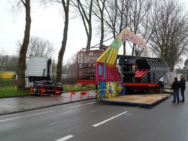 12339401_966125286778422_6003621084120032874_o [640x480].jpg